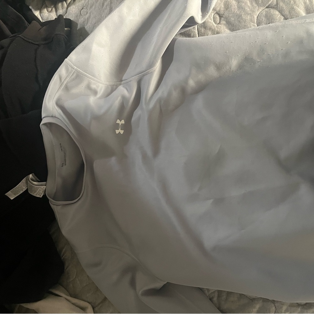 Under Armour Gray Performance Long Sleeve